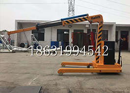 西乌珠穆沁旗车载吊机吊车小吊机220V多少钱小型多少钱车载吊机起重机